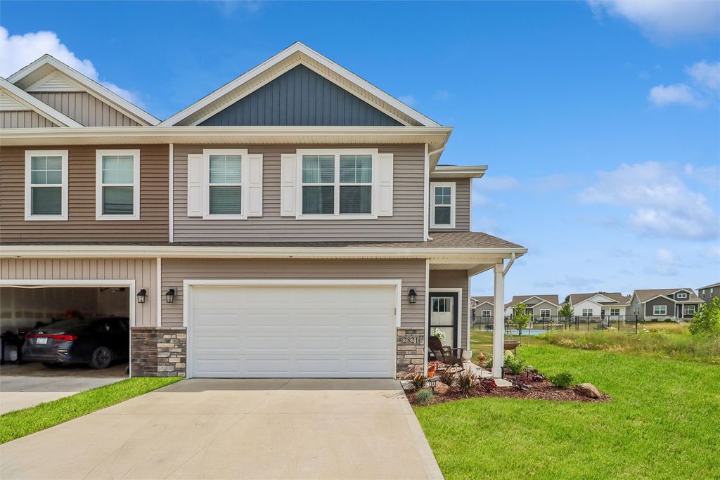 2821 NW 33rd Lane, Ankeny, IA 50023