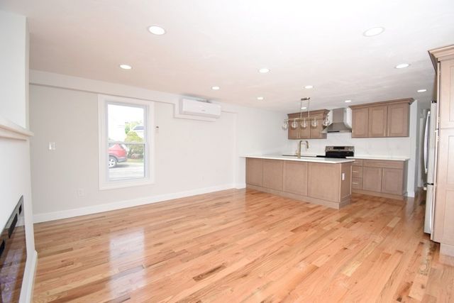 386 June Street, Worcester, MA 01602