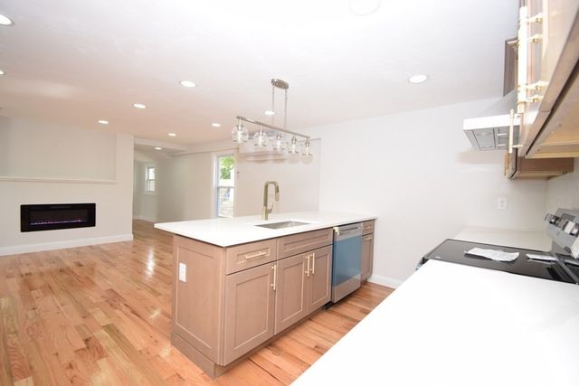 386 June Street, Worcester, MA 01602