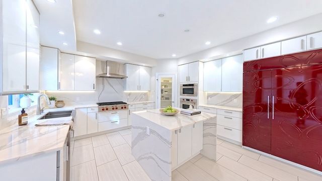 24 Iron Works Way, Saugus, MA 01906