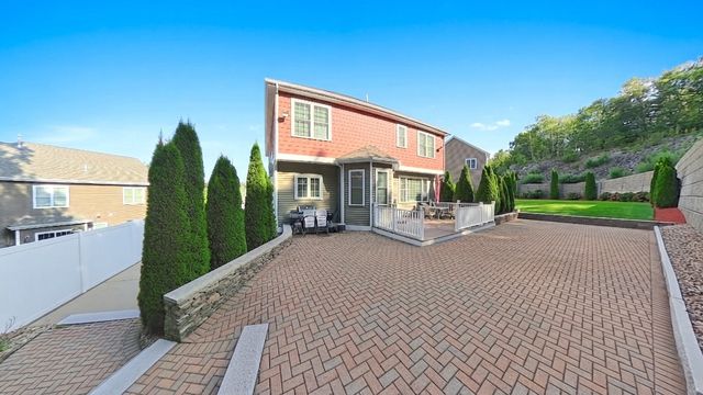 24 Iron Works Way, Saugus, MA 01906