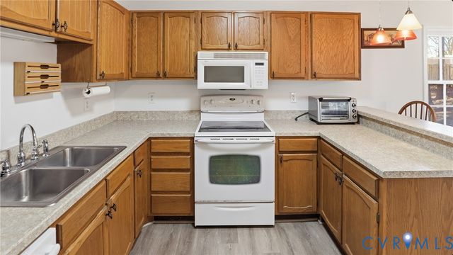 408 Springdale Ave, Colonial Heights, VA 23834