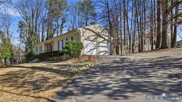 408 Springdale Ave, Colonial Heights, VA 23834