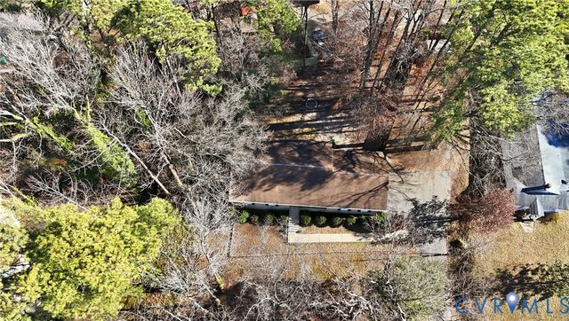 408 Springdale Ave, Colonial Heights, VA 23834