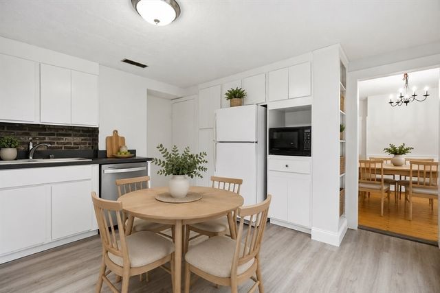 390 Main Street A, West Newbury, MA 01985