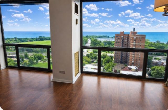 4343 N Clarendon Street 2110, Chicago, IL 60613
