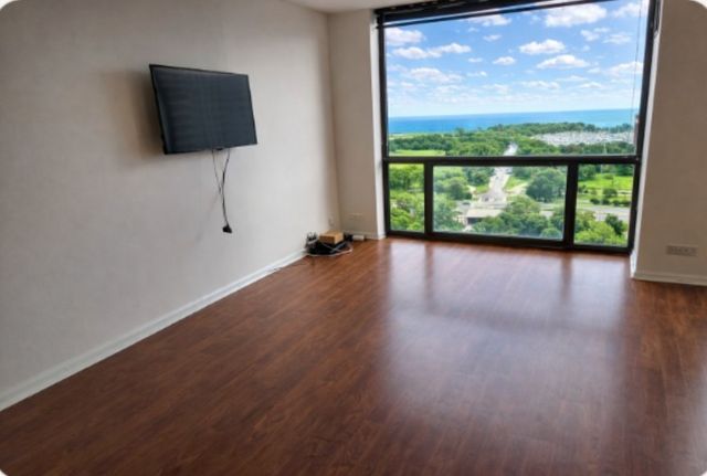 4343 N Clarendon Street 2110, Chicago, IL 60613