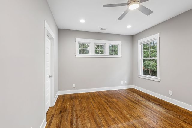 1902B Valley Park Dr, Nashville, TN 37216
