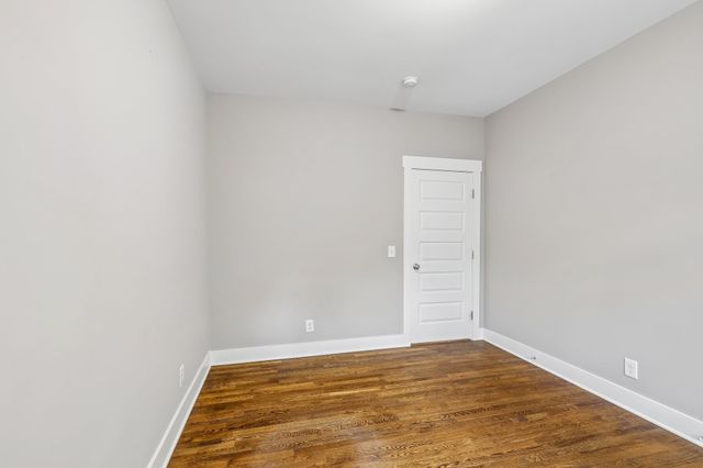 1902B Valley Park Dr, Nashville, TN 37216