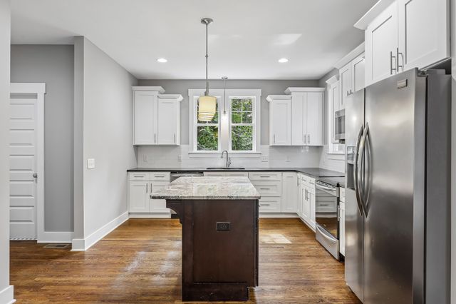 1902B Valley Park Dr, Nashville, TN 37216