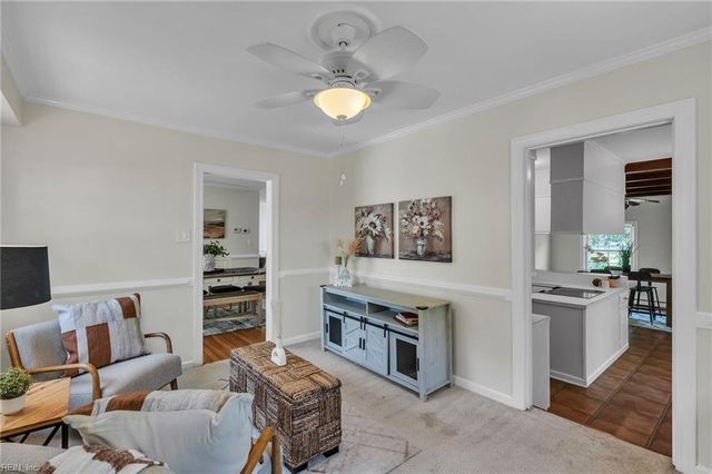 239 Shoe LN, Newport News, VA 23606
