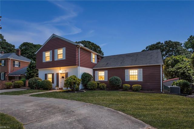 239 Shoe LN, Newport News, VA 23606