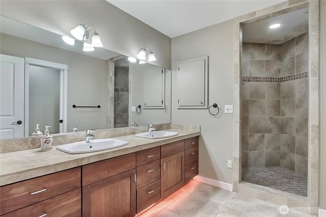 1207 Adams Street, Steilacoom, WA 98388
