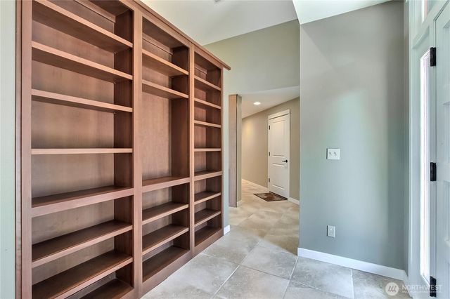 1207 Adams Street, Steilacoom, WA 98388