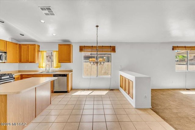 1311 W Calle Rancho Rio, Tucson, AZ 85714