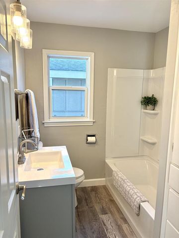 338 RIVER DRIVE, Appleton, WI 54915