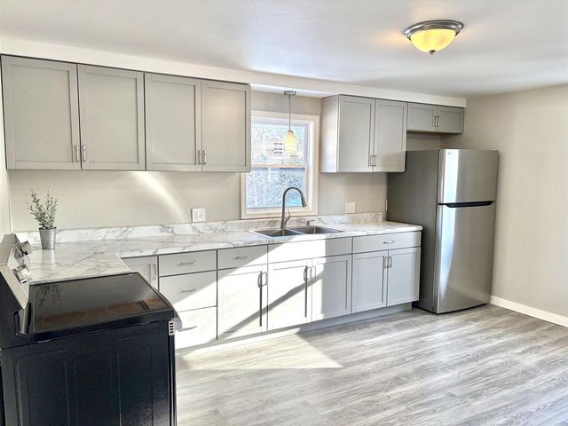 338 RIVER DRIVE, Appleton, WI 54915