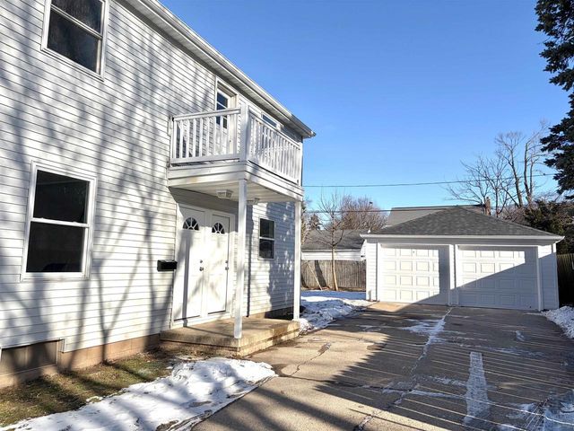 338 RIVER DRIVE, Appleton, WI 54915