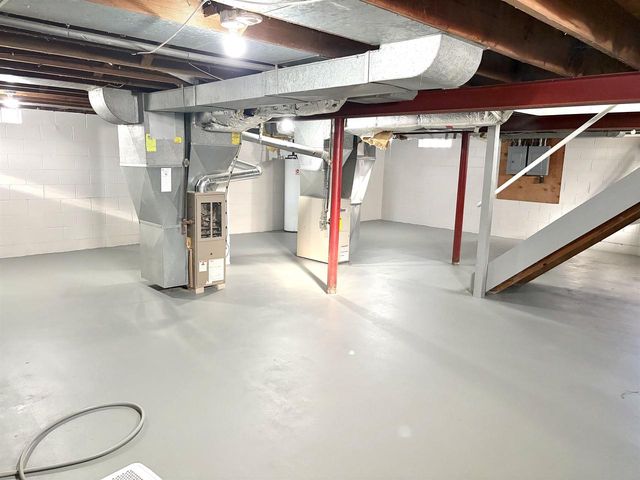 338 RIVER DRIVE, Appleton, WI 54915