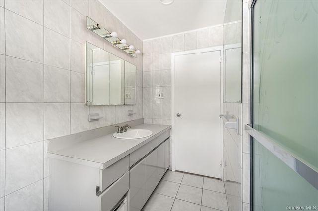 24 Elderberry Road, Syosset, NY 11791