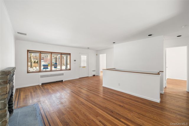 24 Elderberry Road, Syosset, NY 11791