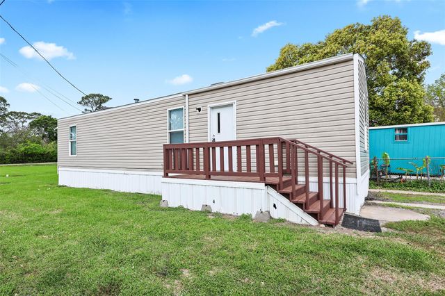 4805 41st Street 1, Dickinson, TX 77539