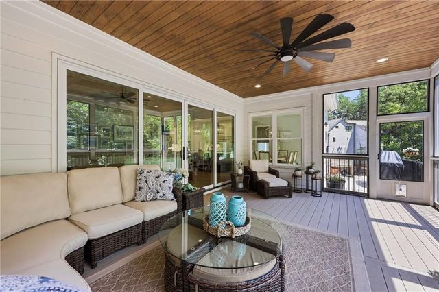 6022 Windjammer Way, Gainesville, GA 30506