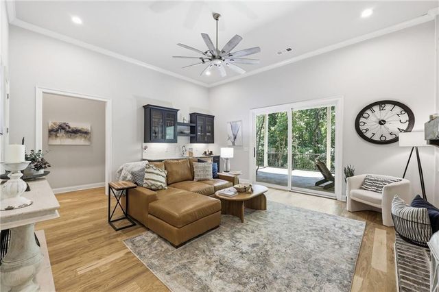 6022 Windjammer Way, Gainesville, GA 30506