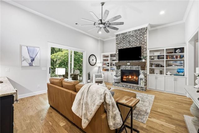 6022 Windjammer Way, Gainesville, GA 30506