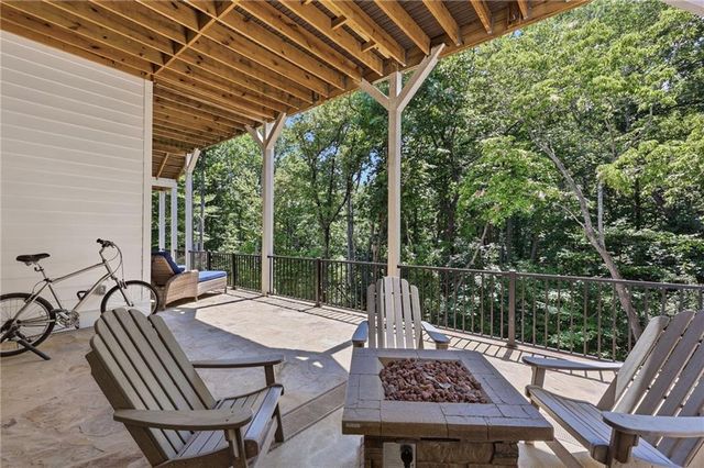 6022 Windjammer Way, Gainesville, GA 30506