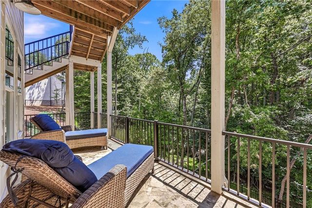 6022 Windjammer Way, Gainesville, GA 30506