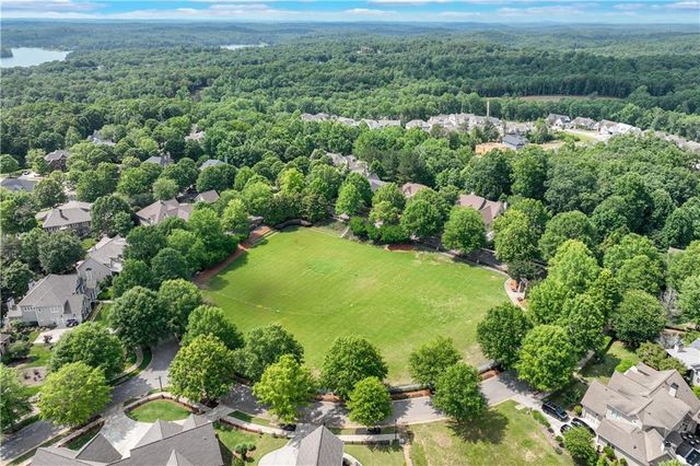 6022 Windjammer Way, Gainesville, GA 30506