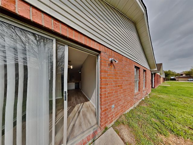 3115 Kelling Street, Houston, TX 77045