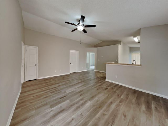 3115 Kelling Street, Houston, TX 77045