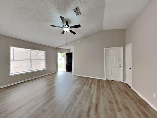 3115 Kelling Street, Houston, TX 77045