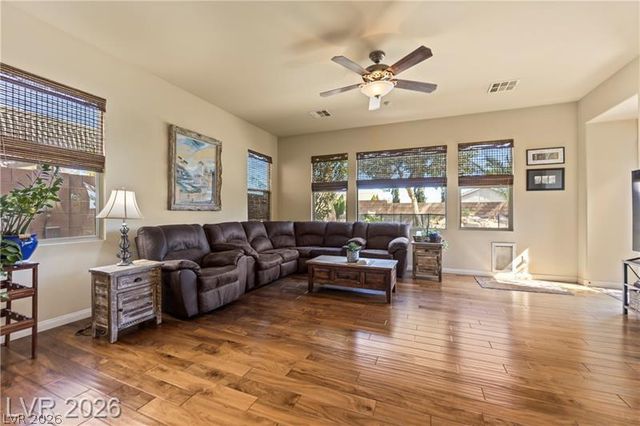 6864 Desert Island Street, Las Vegas, NV 89149