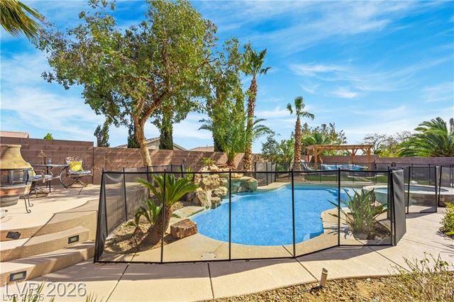 6864 Desert Island Street, Las Vegas, NV 89149