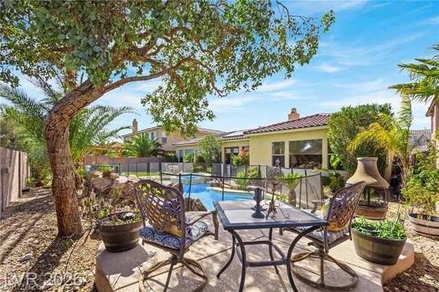6864 Desert Island Street, Las Vegas, NV 89149