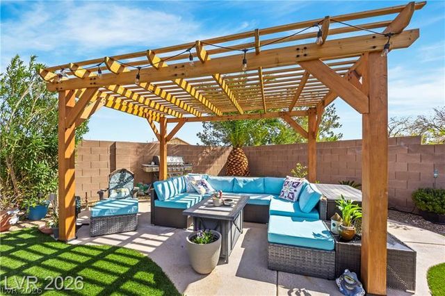 6864 Desert Island Street, Las Vegas, NV 89149