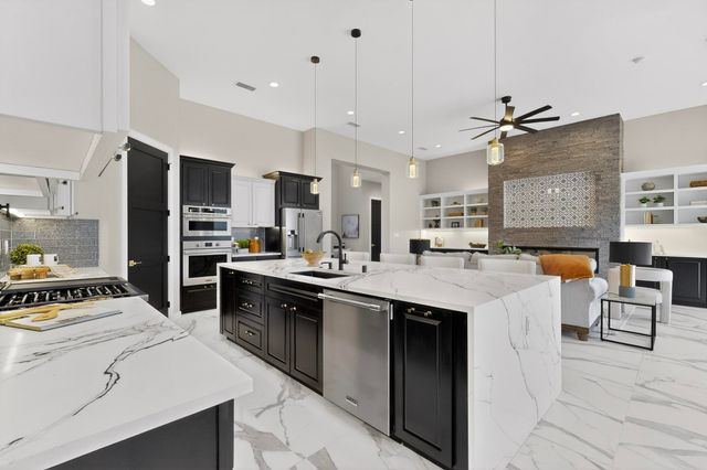 4504 Topaz Avenue NW, Albuquerque, NM 87114