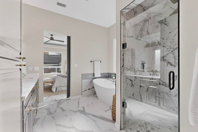 4504 Topaz Avenue NW, Albuquerque, NM 87114