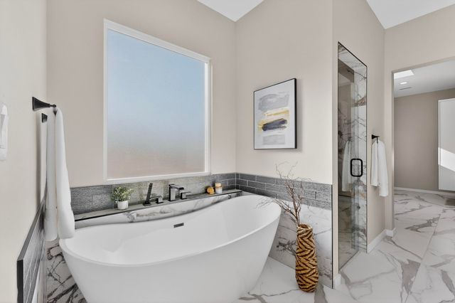 4504 Topaz Avenue NW, Albuquerque, NM 87114