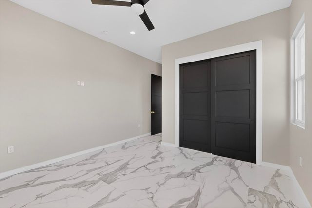 4504 Topaz Avenue NW, Albuquerque, NM 87114