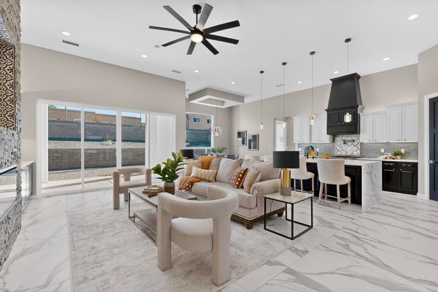 4504 Topaz Avenue NW, Albuquerque, NM 87114