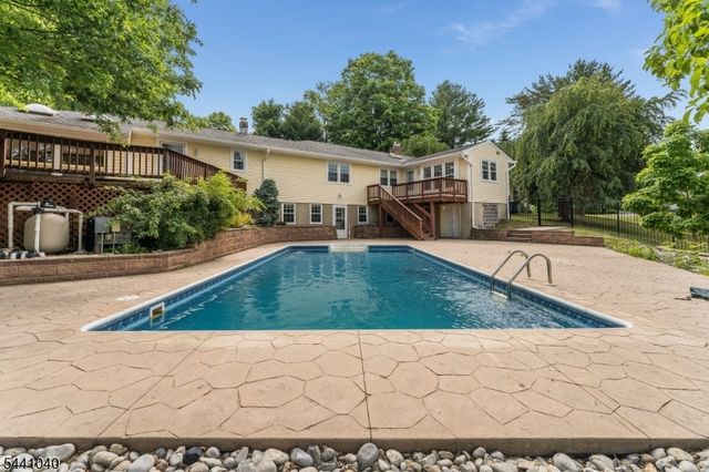 159 Old Clinton Rd, Raritan Twp., NJ 08822