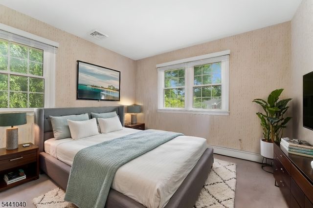 159 Old Clinton Rd, Raritan Twp., NJ 08822