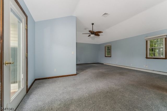 159 Old Clinton Rd, Raritan Twp., NJ 08822