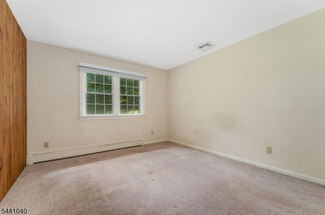 159 Old Clinton Rd, Raritan Twp., NJ 08822