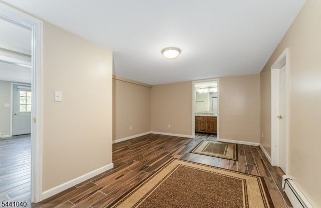 159 Old Clinton Rd, Raritan Twp., NJ 08822