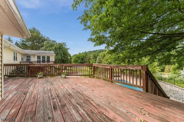 159 Old Clinton Rd, Raritan Twp., NJ 08822